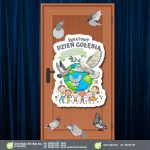 swiatowy-dzien-golebia-dekoracja-na-drzwi-pelne-pokoju (4)